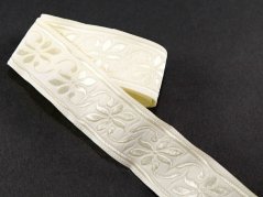Cremig braid with cream flowers - cream - width 3,3 cm