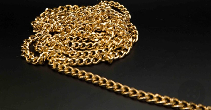 Metal chain - gold - width 0.4 cm