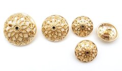 Luxurious metal filigree button, gold, diameter 1.73 cm