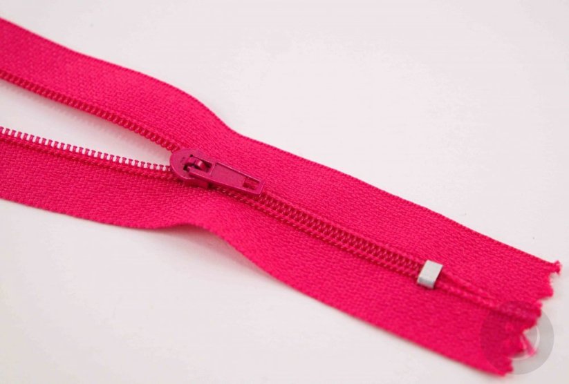 Nedělitelný jemný plastový spirálový zip (velikost číslo 3) různé barvy - délka 12 cm - 60 cm