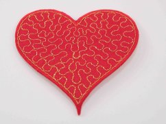 Nažehlovací záplata - červené srdce so zlatou výšivkou - 7 x 7 cm