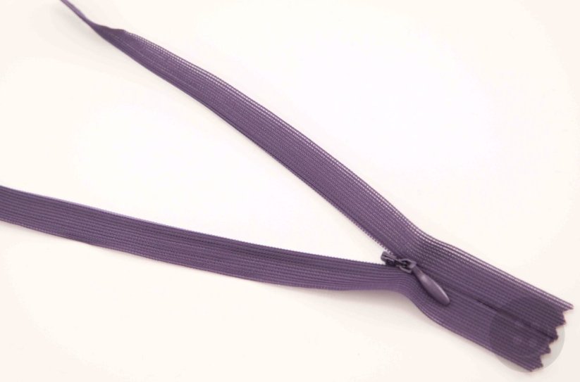 Nedělitelný skrytý zip (3mm) různé barvy - délka 18 cm - 60 cm