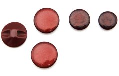 Knoflík se spodním přišitím - lesklá metalíza - vínová - průměr 2,05