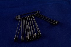 Black safety pins - 12 pcs - diameters 0,7 cm x 4 cm