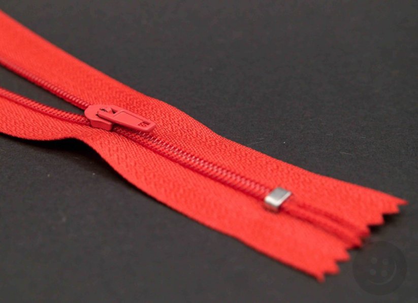 Nedělitelný jemný plastový spirálový zip (velikost číslo 3) různé barvy - délka 12 cm - 60 cm