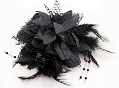 Flower brooch with feathers - black