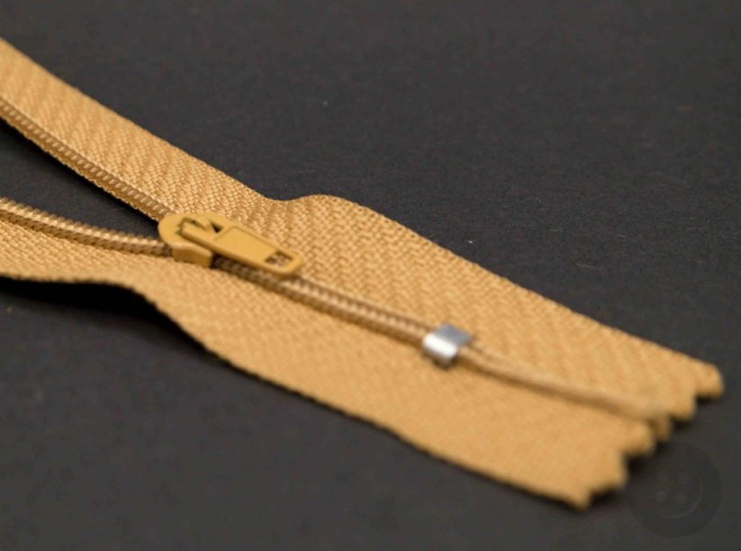 Nedělitelný jemný plastový spirálový zip (velikost číslo 3) různé barvy - délka 12 cm - 60 cm