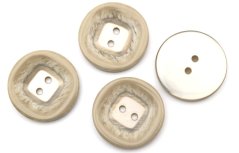 Hole maxi button with square decoration – grey-beige mélange, 3.43 cm
