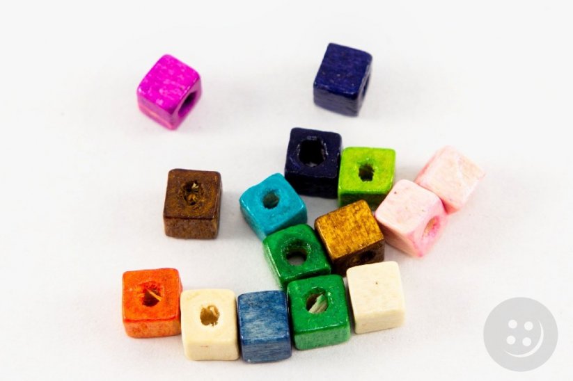 Colored wooden beads - size 0.5 cm x 0.5 cm