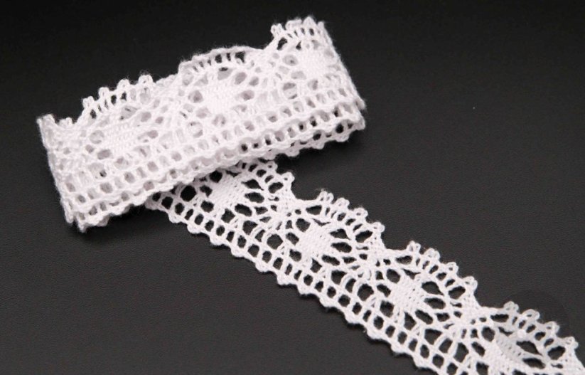 Bavlněná paličkovaná krajka - bílá - šířka 2,7 cm