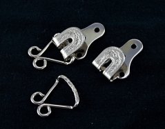 Trousers hook - diameters 3,7 cm x 1,7 cm