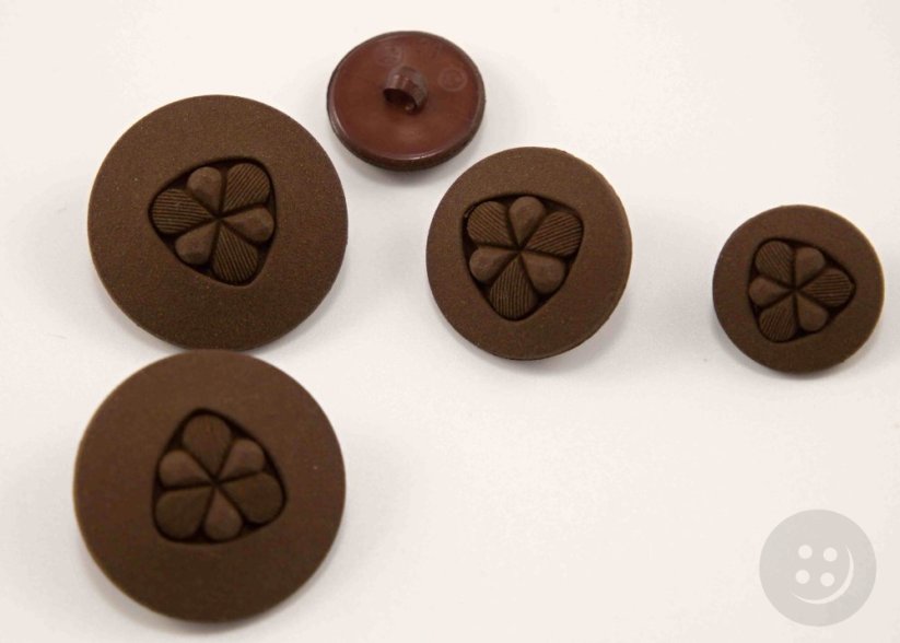 Button with bottom stitching - brown with relief - diameter 2.9 cm