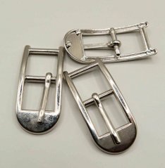 Metal buckle with thorn - silver - hole 1,5 cm