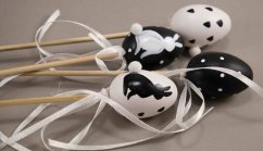 Eggs with bunnies on a stick - black, white