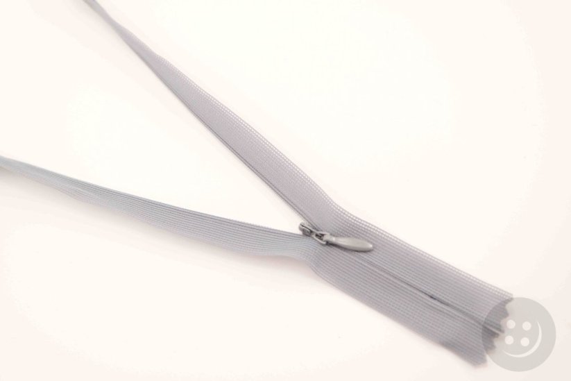 Nedělitelný skrytý zip (3mm) různé barvy - délka 18 cm - 60 cm