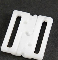 Plastic bra fastening - white - pulling hole width 2 cm
