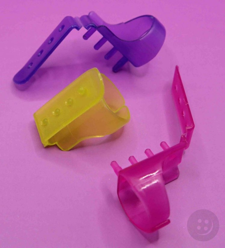 Strickfingerhut aus Kunststoff - verschiedene Farben