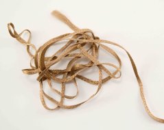 Lacetka - béžová - šířka 0,3 cm