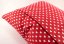 Pohankový polštářek - bílá srdíčka na červeném podkladu - rozměr 35 cm x 28 cm
