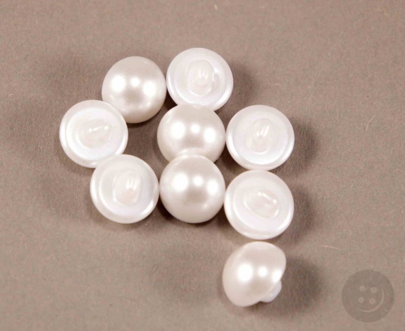 Pearl button with bottom stitching - pearl white - diameter 1.1 cm