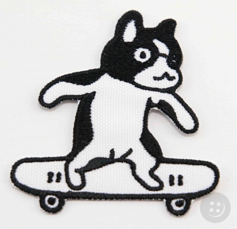 Iron-on patch - bulldog on a skate - black, white - size 6.5 cm x 6.5 cm