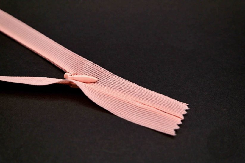 Nedělitelný skrytý zip (3mm) různé barvy - délka 18 cm - 60 cm