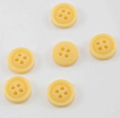 Hole shirt button - yellow - diameter 1.2 cm