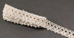 Bavlnená paličkovaná čipka - béžová - šírka 1,8 cm