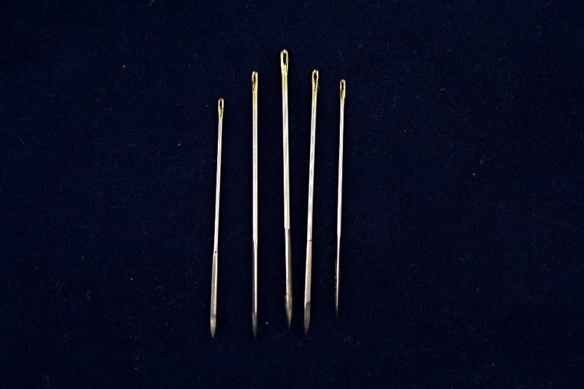 Jehly na ruční šití kůže - 5 ks - délka 3,9 cm - 4,3 cm