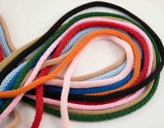 Polyesterové odevné šnúry - viac farieb - priemer 0,4 cm