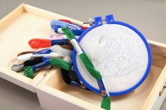 Children's embroidery set in a wooden box - swan