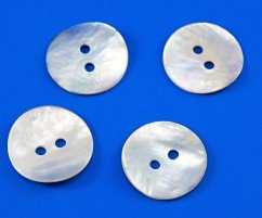 Pearl oyster shell button - diameter 1.7 cm