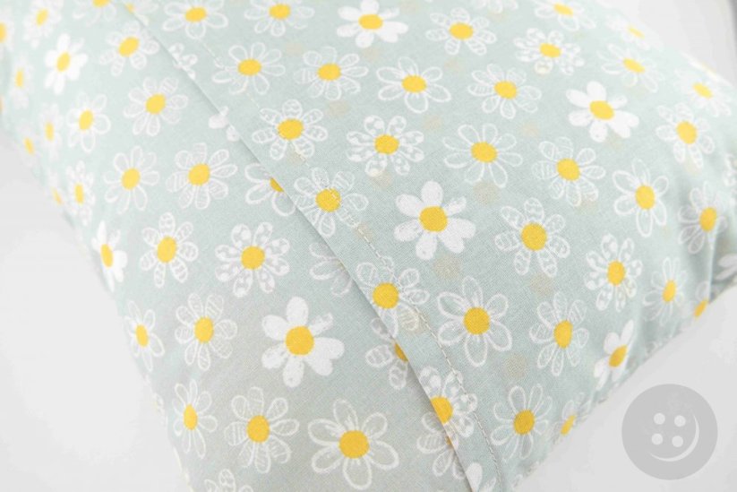 Bylinkový vankúšik na pokojný spánok - kvetinky - rozmer 35 cm x 28 cm