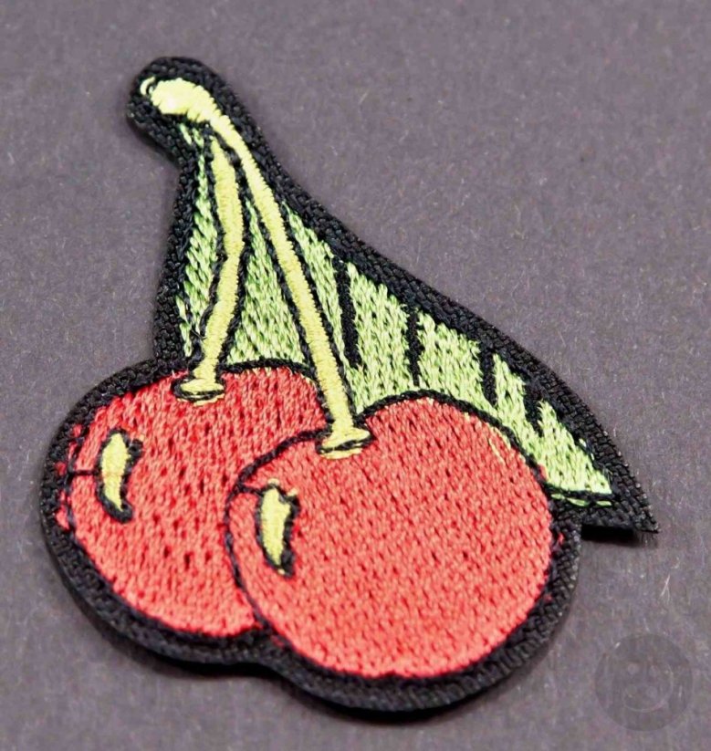 Iron-on patch - Cherry - dimensions 5 cm x 4,5 cm