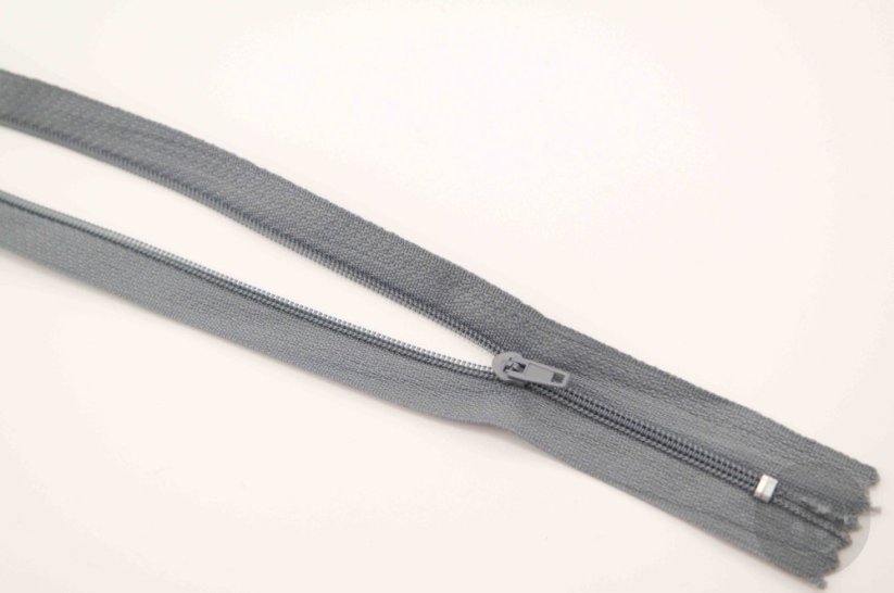 Nedělitelný jemný plastový spirálový zip (velikost číslo 3) různé barvy - délka 12 cm - 60 cm