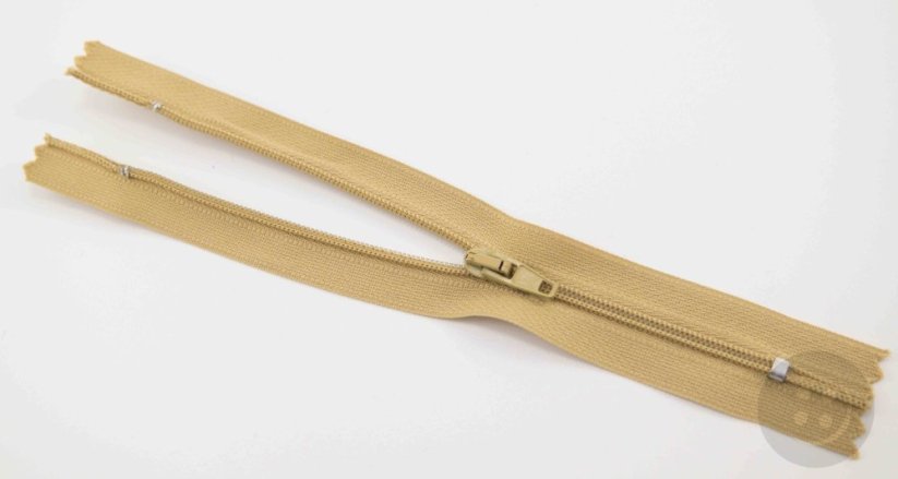 Nedělitelný jemný plastový spirálový zip (velikost číslo 3) různé barvy - délka 12 cm - 60 cm