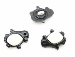 Knoflík se spodním přišitím - dětský - černo bílý tučňák - rozměr 1,7 cm x 1,5 cm