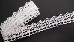 Airy lace - white with flowers - width 1.8 cm