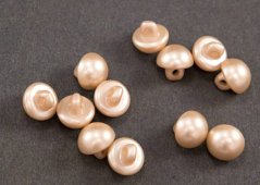 Knoflík perlička se spodním přišitím - béžová perleťová - průměr 0,9 cm