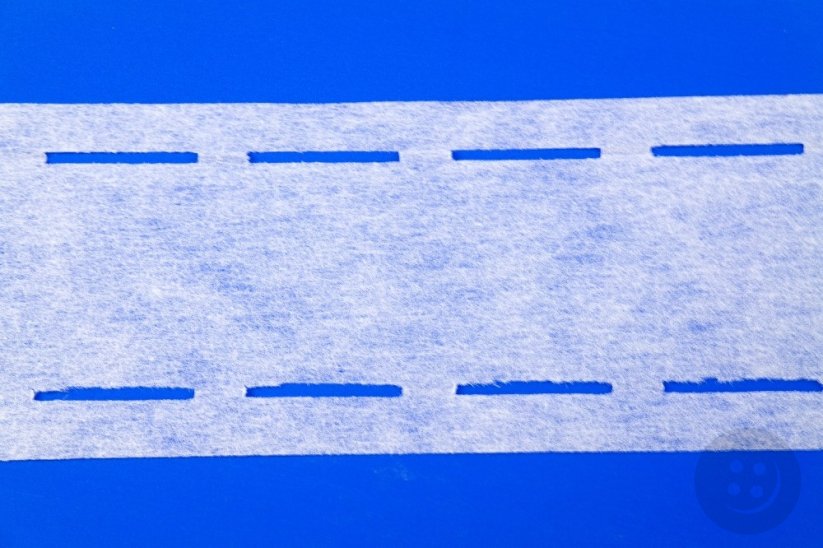 Zažehlovací vlizelínová perfopáska - bílá - šíře 6 cm
