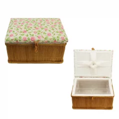 Textilkassette für Nähzubehör kombiniert mit Bambus – rosa Rosen mit Blütenblättern auf weißem Hintergrund – Maße 21,5 cm x 15,5 cm x 12 cm