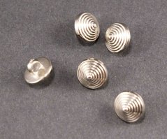 Knopf - unten zum Annähen - Kegel - Silber - Durchmesser 1,3 cm