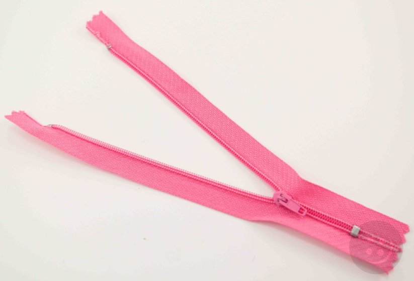 Nedělitelný jemný plastový spirálový zip (velikost číslo 3) různé barvy - délka 12 cm - 60 cm