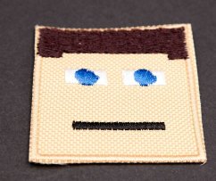 Iron-on patch - Minecraft Player Steve - size 4,5 cm x 4.5 cm