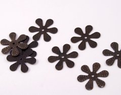 Kovová odevná ozdoba v tvare kvetinky - tmavo staro-mosadzná - priemer 1,7 cm