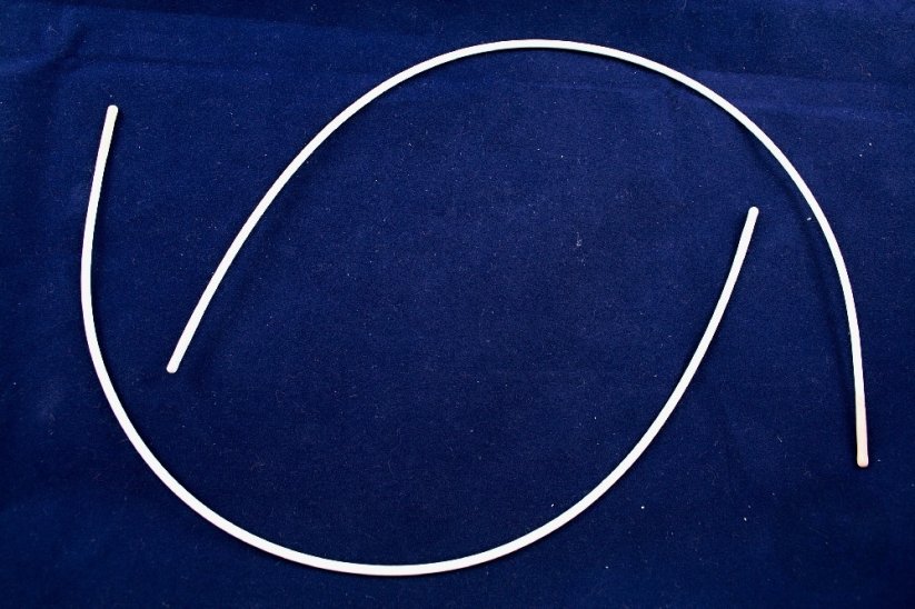 Podprsenkové kostice - dĺžka drôtu cca 32,5 cm - veľkosť 135
