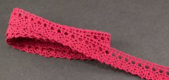 Cotton lace trim - red - width 1,8 cm