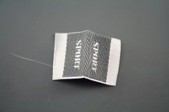 Našívací záplata Sport - bílá,šedá - rozměr 5 cm x 2,5 cm