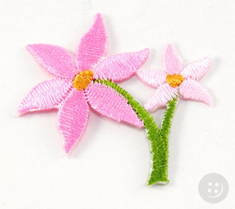 Nažehľovacia záplata - kvetinka - rozmer 3,5 cm x 4 cm