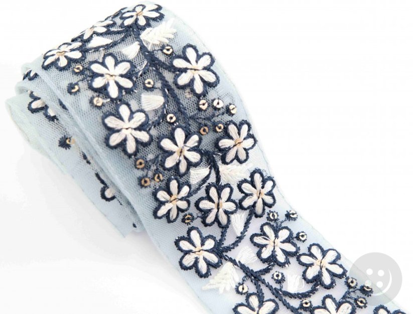 Luxurious embroidered braid with flowers on the tulle - width 5 cm